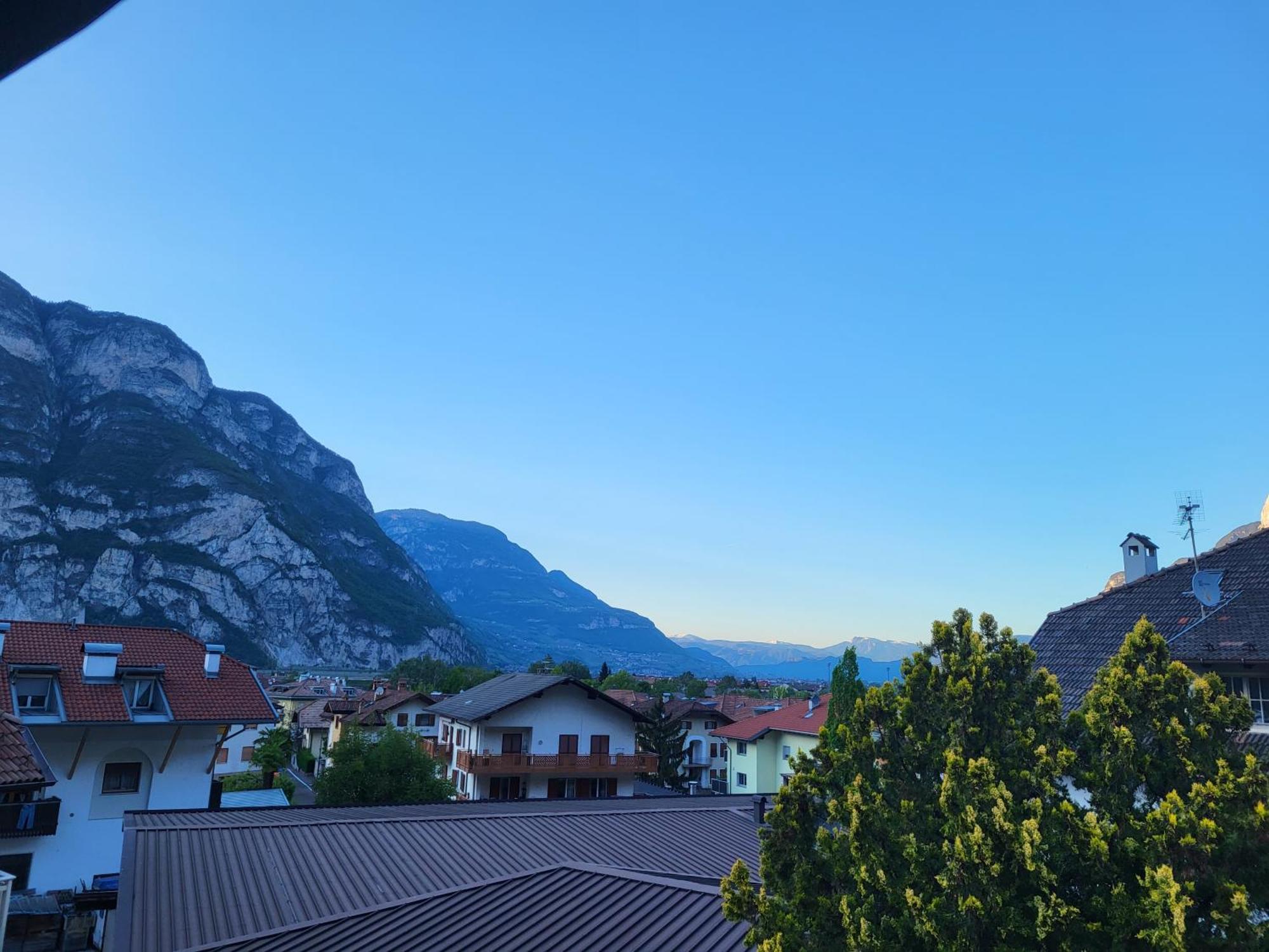 Gasthof Salurn الغرفة الصورة